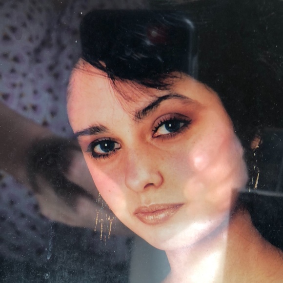 Meet your Posher, Lloydeen - Picture 1 of 1